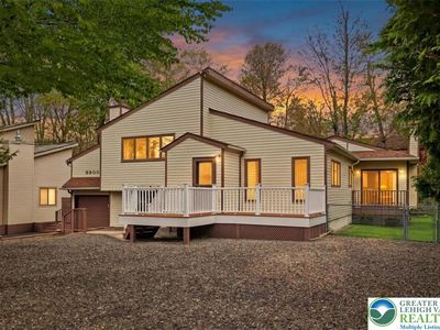 8495 Bumble Bee Way