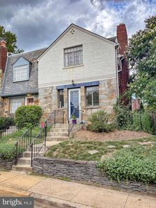 801 Chetworth Pl