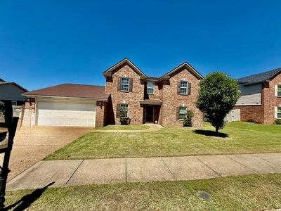 7526 Stonington Dr