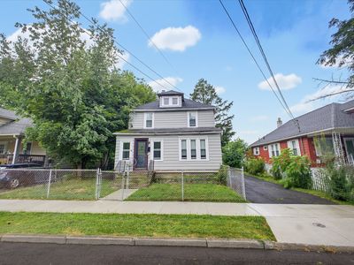 42 Baldwin St
