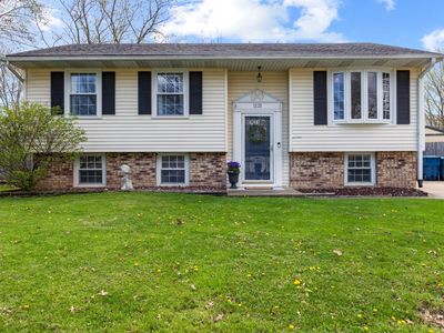 Property at 1121 Oakwood Dr, Vermilion, OH
