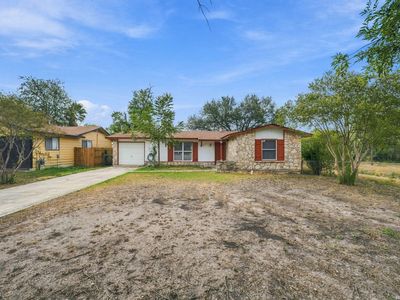 5402 Lake Grove Dr