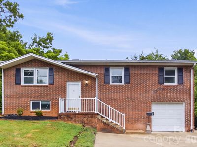 601 Groves St