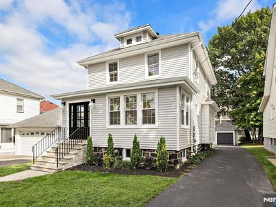 526 Dewey Ave