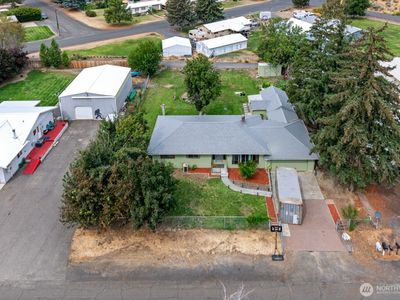 156 Warden Avenue NW