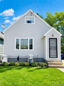 39 Koons Ave