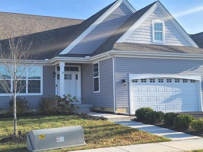 104 E Clarendon Dr