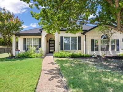 1045 Woodhaven Cir