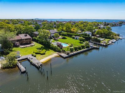 164 W Islip Road
