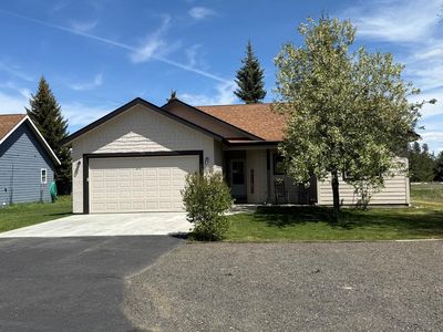54 Charters Dr