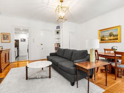 247 Beacon St APT 2