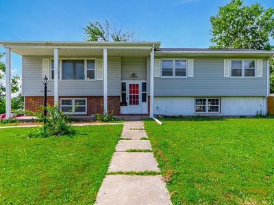 1218 Hendricks Dr