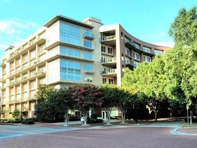 5055 Addison Cir PENTHOUSE 435