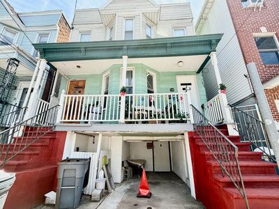 12 Van Wagenen Ave