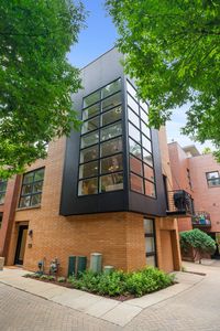 2024 W Willow St APT B