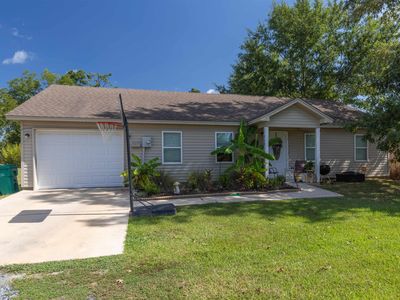 713 Falcon Dr