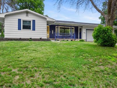 1516 Wellington Cres
