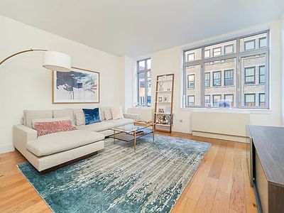125 W 22nd St APT 9B