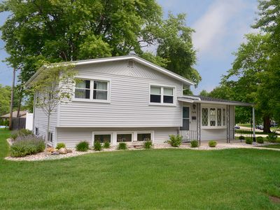 749 Fort St