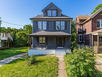 871 Hutchins Ave