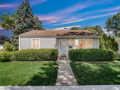 Property at 201 N William St, Mount Prospect, IL