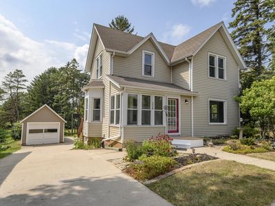 228 N Watertown STREET