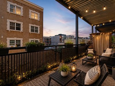 610 Clinton St #2A