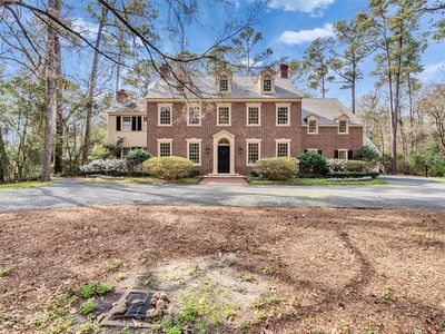 5212 Strack Rd