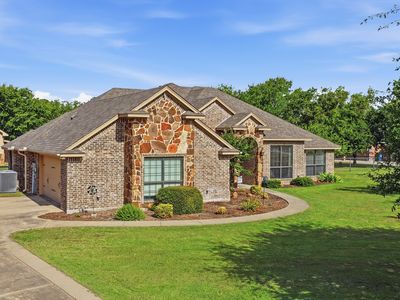 153 Sandstone Ln