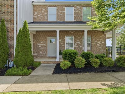 235 Augusta Ave