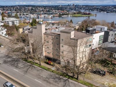 559 McGraw Street #201