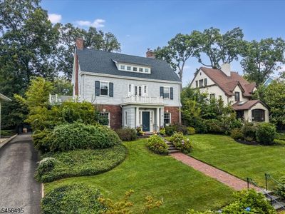 42 Hamilton Rd