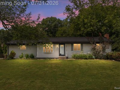 8045 Hillandale Dr