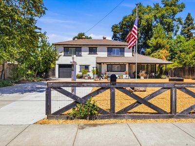 11 Anderson Avenue