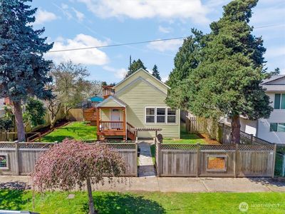 8109 15th Avenue SW