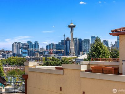 371 W Olympic Place