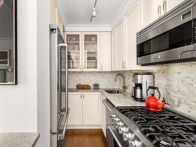 555 Main St APT 901