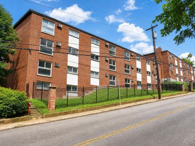 650 Straight St