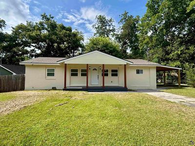 2491 Greenleaf Dr