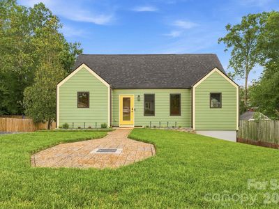 108 W Lee Ave