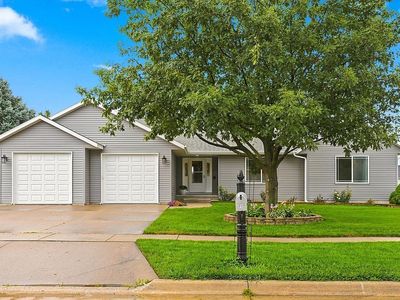 Property at 712 Robin Ct, Tiffin, IA