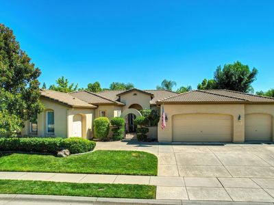 9341 Courtney Way