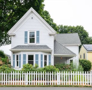 121 Linden St