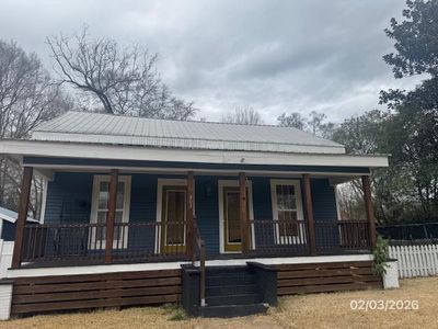403 Main St