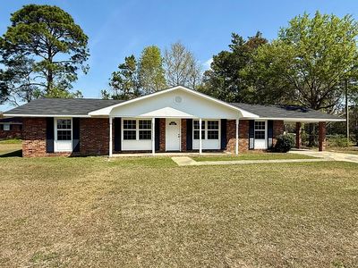 1700 N Maple Dr