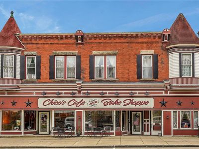 105 W Main St