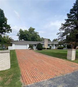 24 E South Court Dr