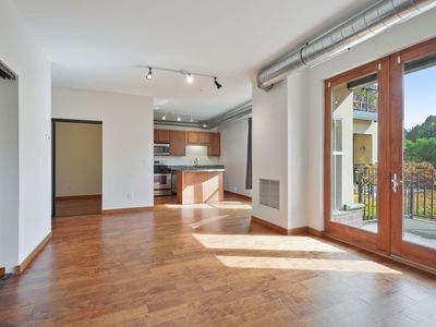 15 E Franklin Ave APT 219