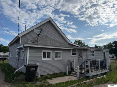 106 E 11th St