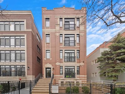 1827 N Larrabee St #PENTHOUSE